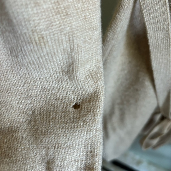 HOLT RENFREW CASHMERE SWEATER, Size S - Picture 7 of 9